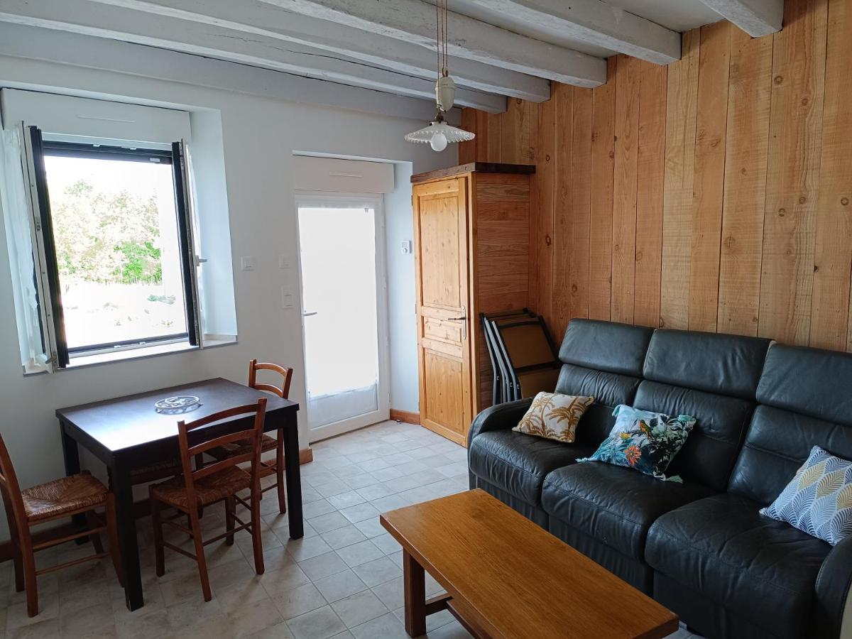 Gite De La Grand Maison Le Noyer Seigy Εξωτερικό φωτογραφία